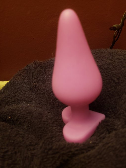 Rare pics of this butt plug up my ass on my Snapchat! How check them out before 24 hours passes! https://t<a href="/tag/chaturbate"class="tags"><span>#chaturbate</span></a><a href="/tag/sexymale"class="tags"><span>#sexymale</span></a>