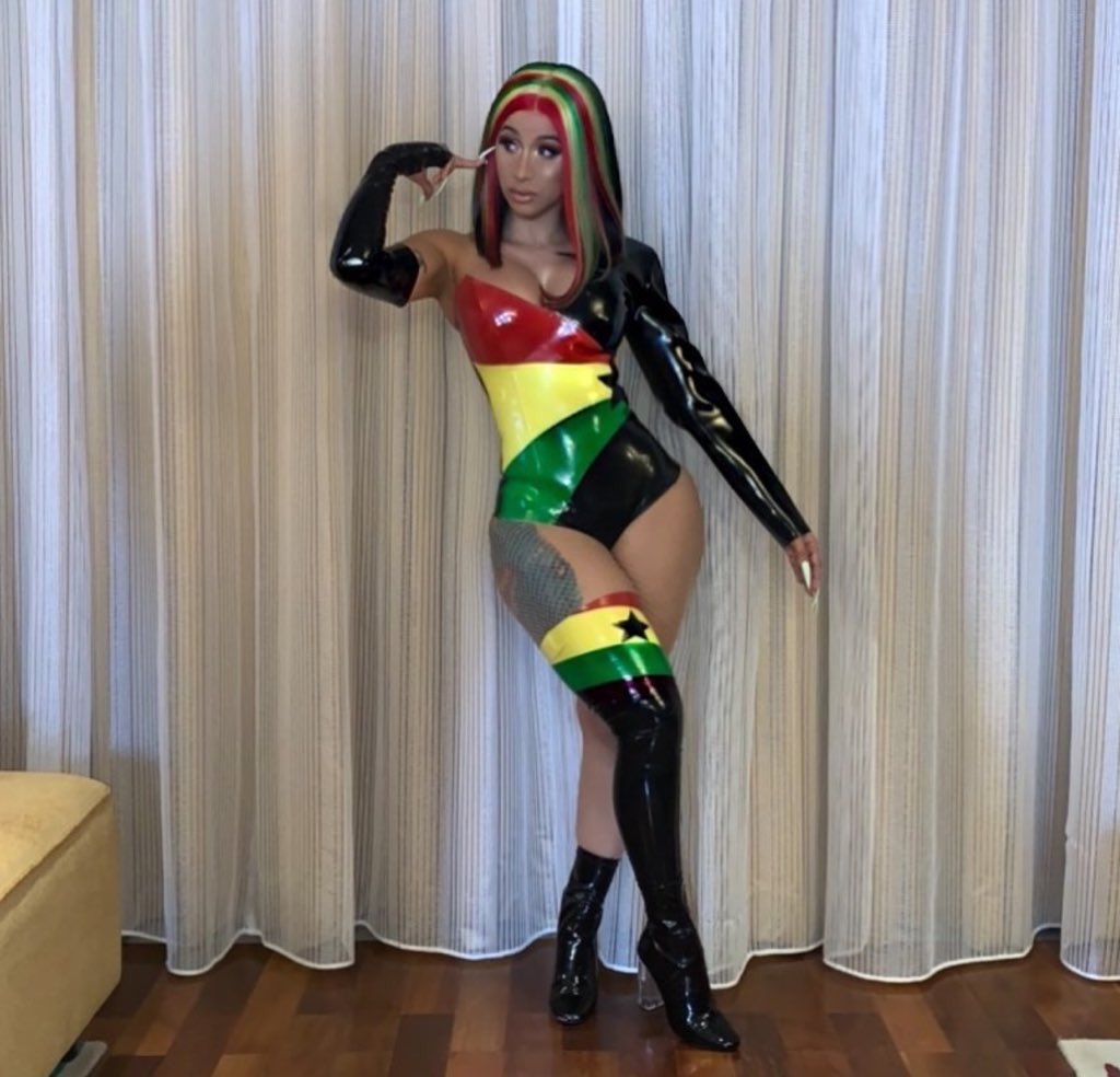 mufasacrusoe's tweet photo. Which of the dresses did Cardi B rock better?

RT for Naija
Like for Ghana

#GhanavrsNaija https://t.co/S0caUSD6k7