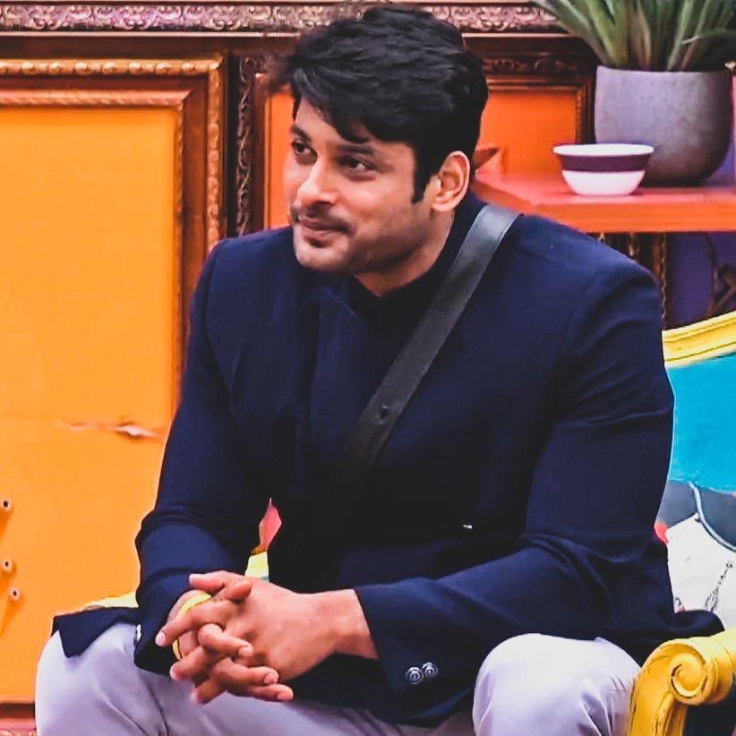 We don’t grow when things are easy.. we grow when we face challenges! Each challenge,each difficulty will only lead you to a brighter tomorrow! You go Sid!!! We love you unconditionally!
#TeamSidharthShukla #SidharthShukla #BB13 #BiggBoss13 #RealSid #KeepLovingSid #SidHearts