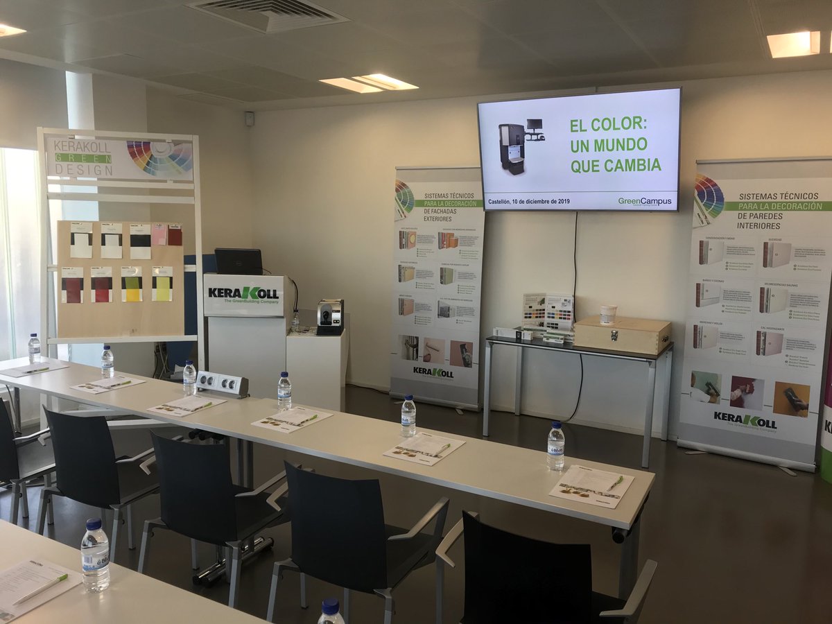 Todo preparado para una nueva formación a técnicos Tintometristas
