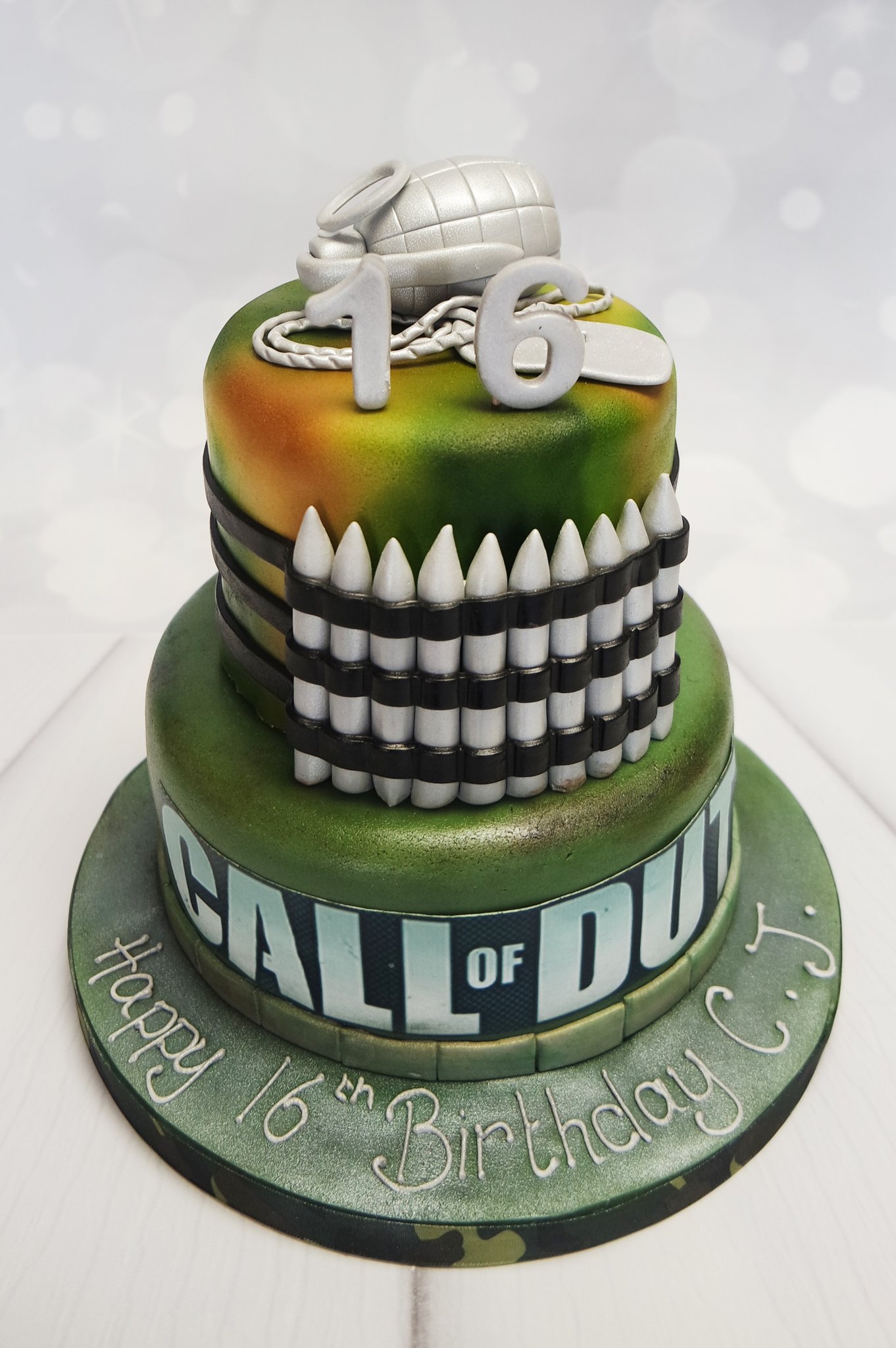 توییتر \ Crafty Cakes در توییتر: «A camouflage Call of Duty cake, complete  with grenade and dog tags! #bespokecakeexeter #birthdaycake  #birthdaycakeexeter #16thbirthdaycake #callofduty #callofdutycake  #craftycakesexeter https://t.co/tQsSHpuhJP»