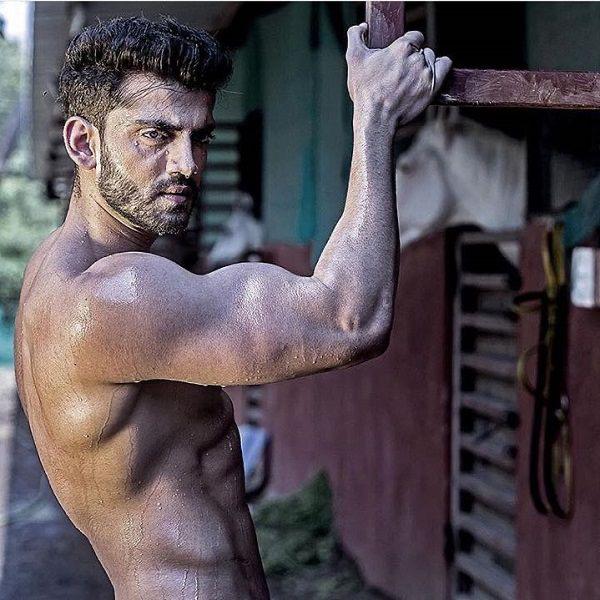 etimes's tweet photo. Happy Birthday to the handsome hunk @iamzahero https://t.co/ws4tyMhc8C