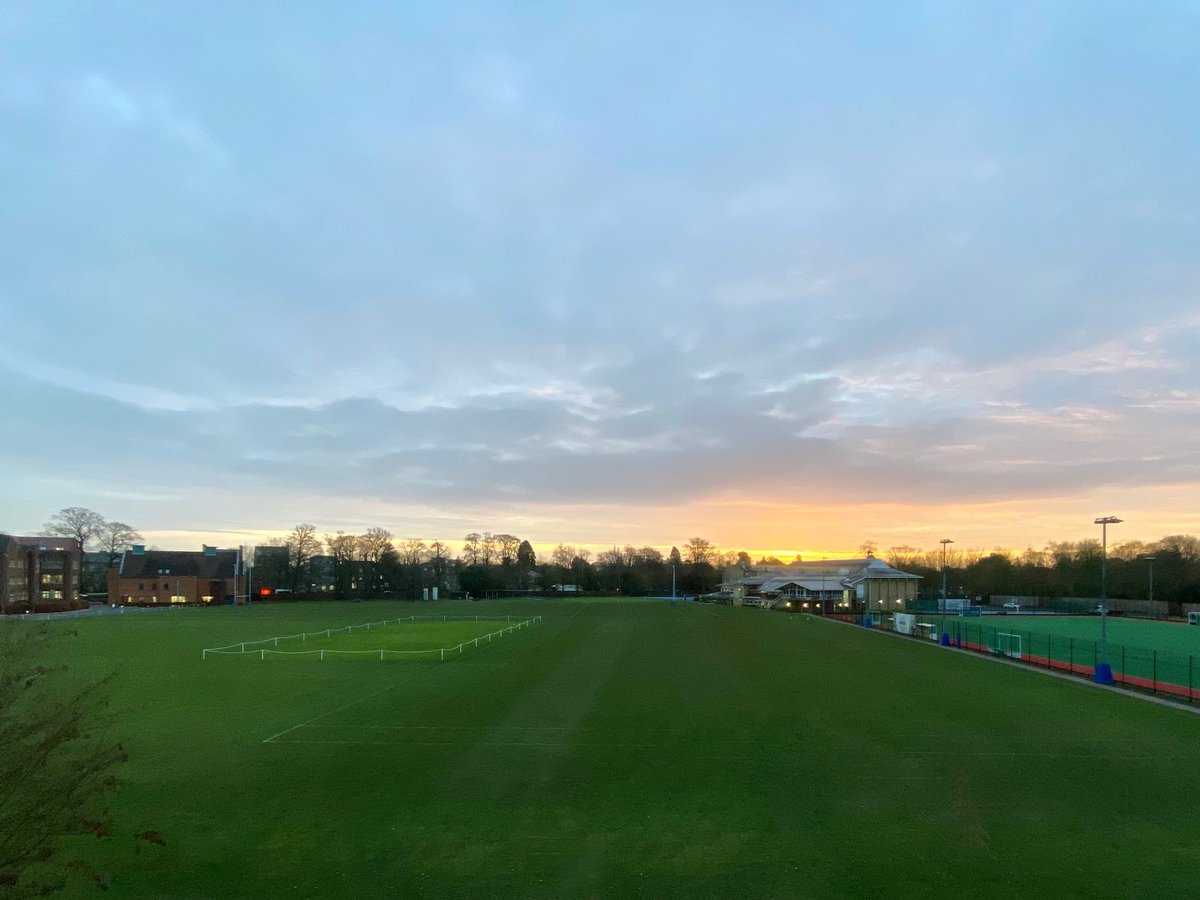 LeysVS's tweet photo. 🌅 It’s the penultimate day of the term and the view from the #VisionStudio this morning is 👌 https://t.co/y5FsiwgArO