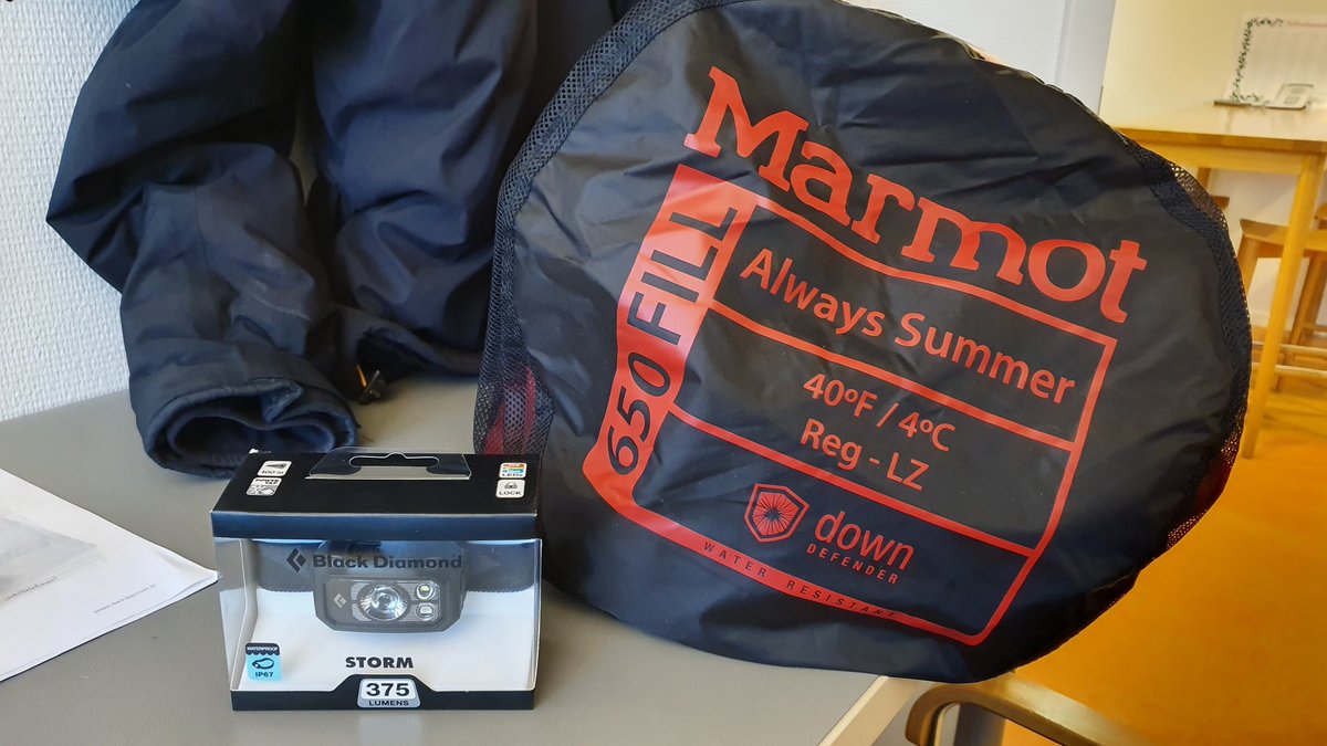 krukan6's tweet photo. Bought some fine stuff for the coming season. 🏕 @Marmot @BlackDiamond #alwayssummer #marmot #blackdiamond #addnature https://t.co/IFl7OfK9SZ