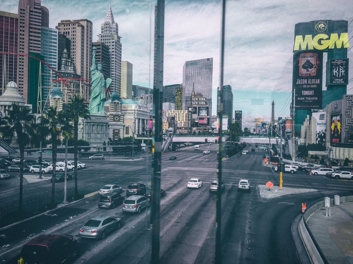 JayMaven's tweet photo. Wanted To 📸 Today #LasVegas #Vegas #LV #BVLD #Strip #TheStrip #MaineWayProds #MaineWayProductions #iPhone #PhotoShopExpress https://t.co/J5F21w5KO9