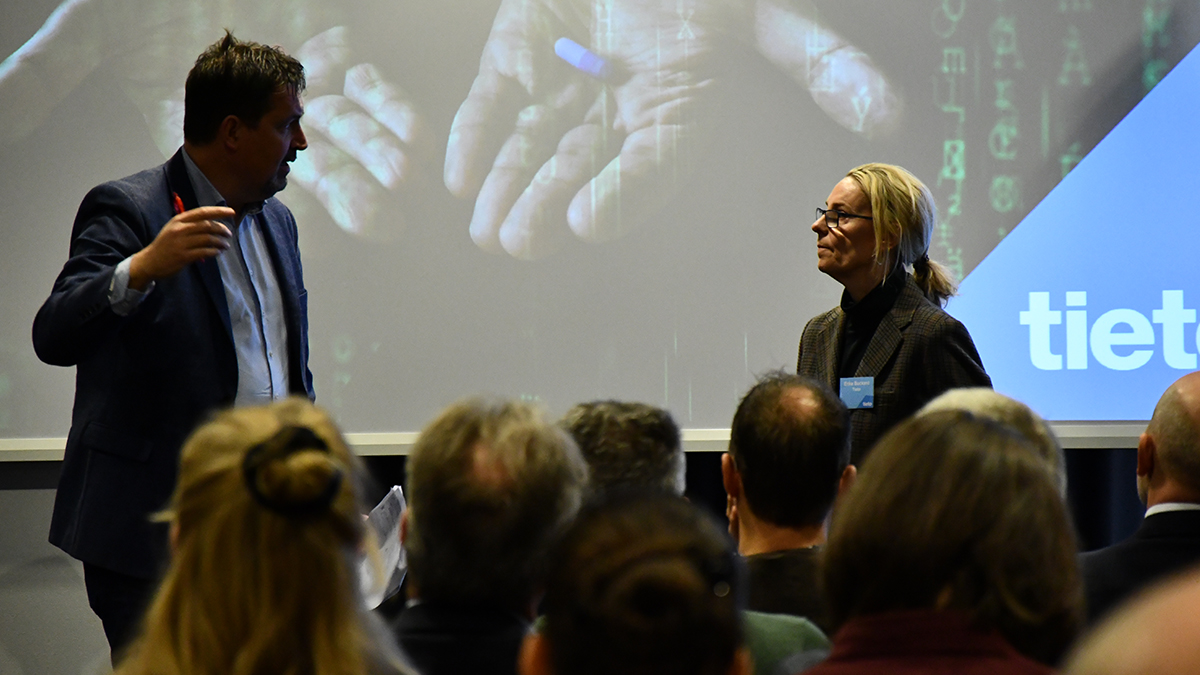 Tietoevryse's tweet photo. Är #AI på gott eller ont? Det tar tid att bygga förtroende för ny teknologi och speciellt AI då det är så kraftfullt. Vi kommer att behöva förtydliga vår vision av ett bra samhälle, säger Erika Buckard på Tieto Roadshow idag. https://t.co/sGdkCxbBi7 https://t.co/lh3nQVTOKv