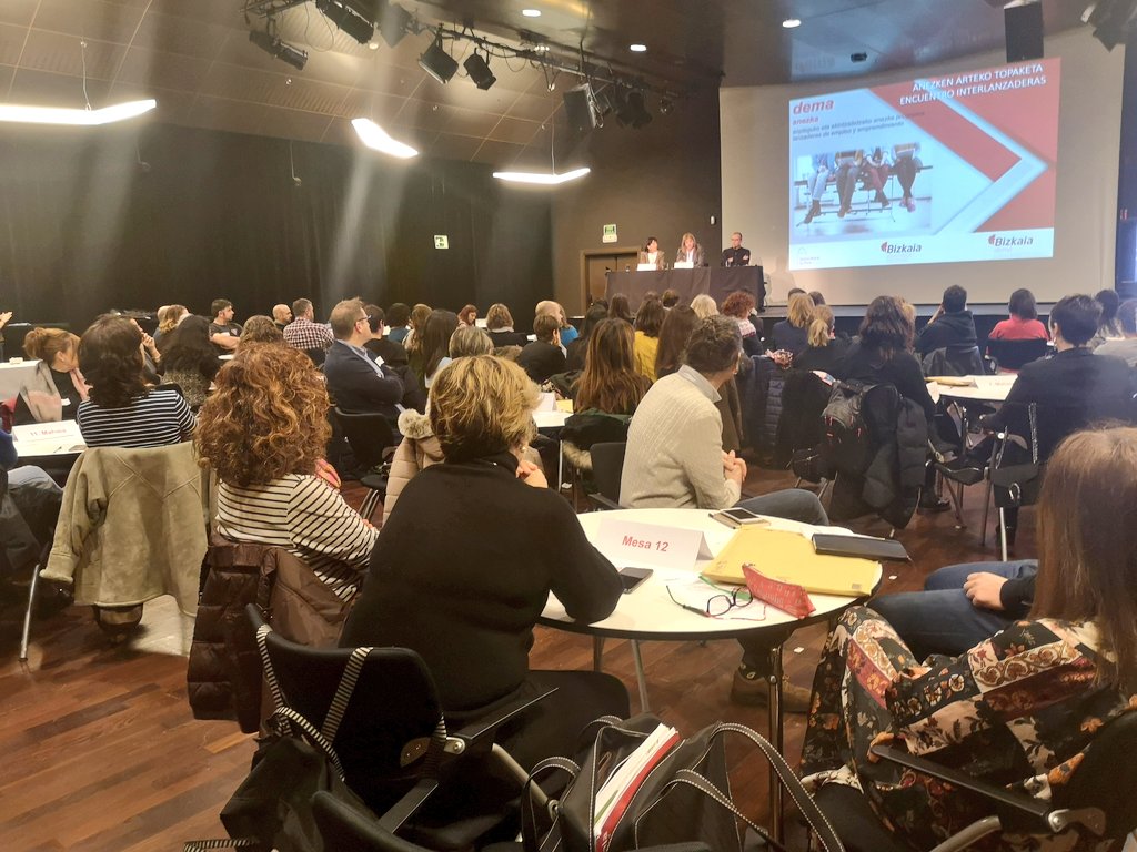 txesalaespada's tweet photo. Seguimos apostando por las Lanzaderas de Empleo. Ya son más de 300 empleos impulsados desde su implantación en #Bizkaia en 2016.
Hoy, encuentro de las cuatro Lanzaderas actualmente en activo. World-Café.
#Interlanzaderas 🚀
#demabizkaia #Anezka https://t.co/V1ggqRJ1lF