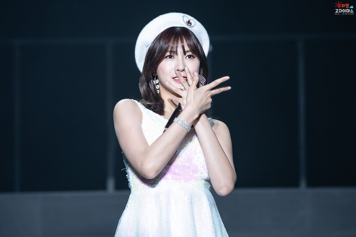 OHYgozaimasu's tweet photo. HQโ๏ธ 190202 JAPAN LIVE
#PINK_COLLECTION
#์์ดํํฌ #์คํ์ (@Apinkohy )
#Apink #Hayoung #ใใจใณ
๐ฏ๐ค https://t.co/H3xWRAFEOS