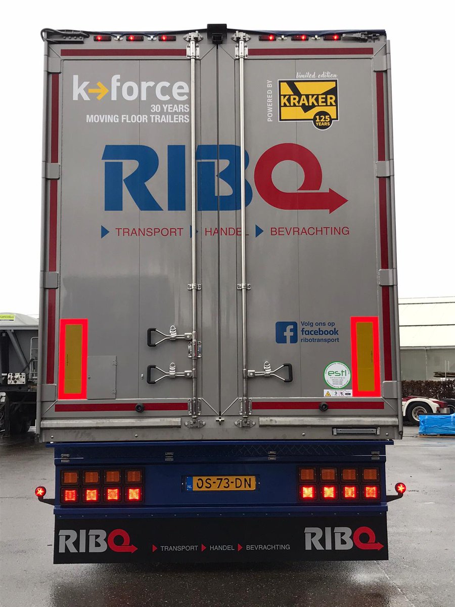 MFTCTrailers's tweet photo. MFTC verkocht deze #Kraker #KForce aan #RIBO Transport. De #trailer is voorzien van diverse opties, zoals een #waterspuitinstallatie. #Wireco (Beerse) heeft de #bumper en de #zijafscherming opgebouwd. MFTC wenst RIBO Transport veel veilige, volle kilometers. https://t.co/uqlXIIQ6fm
