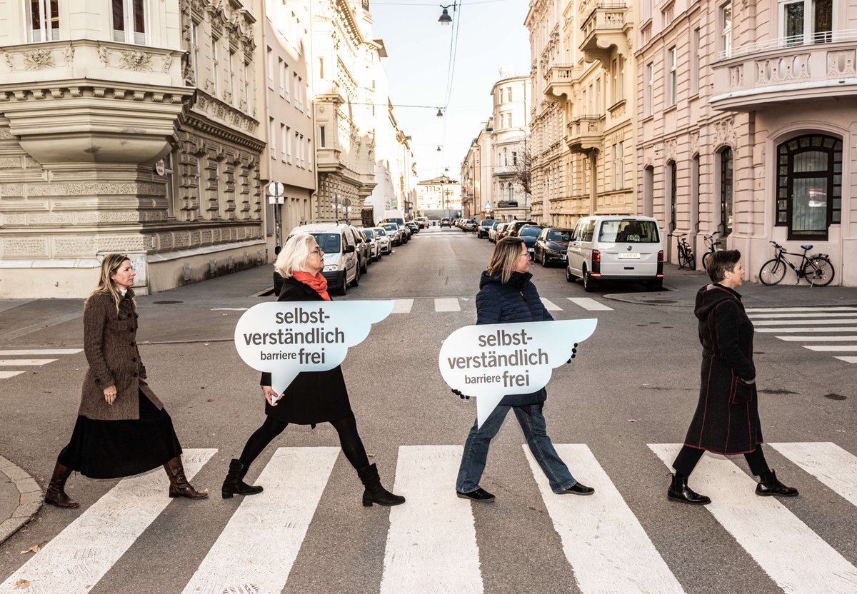 stadtdialog's tweet photo. Obviously barrier-free: Dear fans of @LFC. We wish you a nice day in our beautiful city. The only barrier you'll find today, will be the goal of @RedBullSalzburg. 
#FCSLIV #Salzburg #Sbg19 https://t.co/KkPy72Ue8j