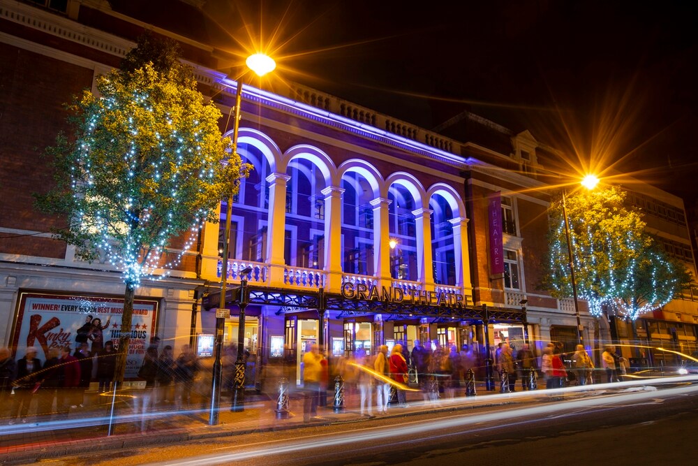 The Wolverhampton Grand Theatre is 125 years old today.  This wonderful venue has been part of my personal and working life forever and I love it. Happy Birthday Lady Grand!@WolvesGrand <a href="/ScottJBird/">Scott Bird</a> <a href="/emmacton/">Emma Acton</a>