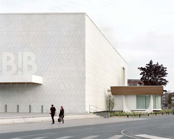 AMC_archi tweet picture
