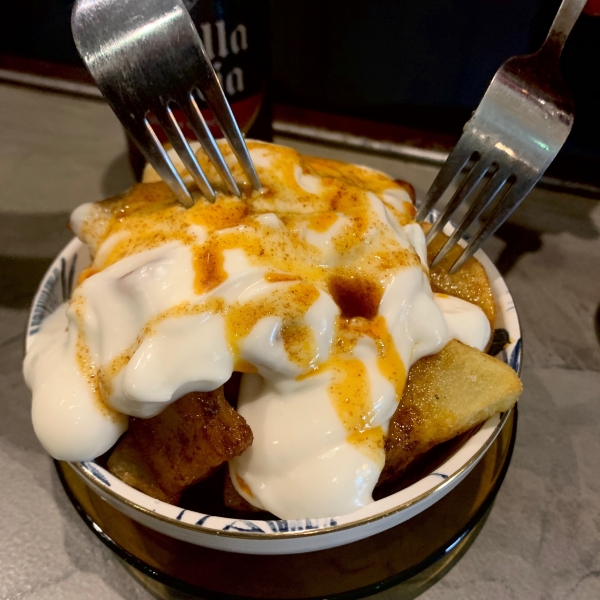 Vols sortir a fer una canya i estàs cansat d'anar sempre a mateix lloc? Aquí us deixem una super proposta! Cada dimarts, Sanviernesbarcelona d'<a href="/Encantsnouseix/">Encantsnous Eix Comercial</a> et convida a una canya amb cada tapa de braves. 

Més informació 👇👇
ow.ly/ZfJA50xrnOo