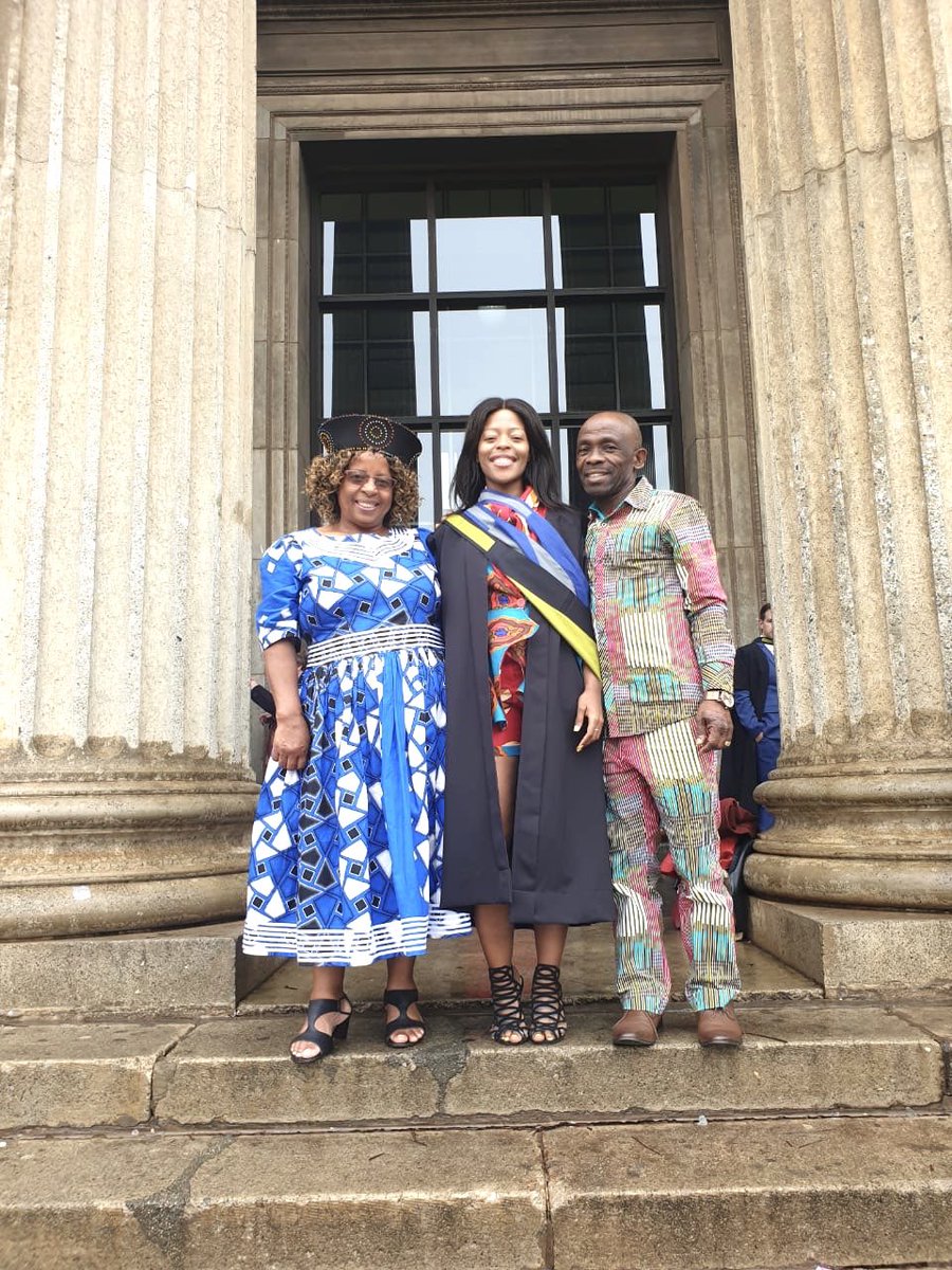 On her special day, her Graduation day at Wits University Masters Degree in Commerce specializing in Taxation. Everything stops when it comes to baby sister (MaNcwane, Sengwayo, Manzini, Zungu). 

#dapper #suite #southafrica #stylish #streetfashion #fashionstyle #fashionista