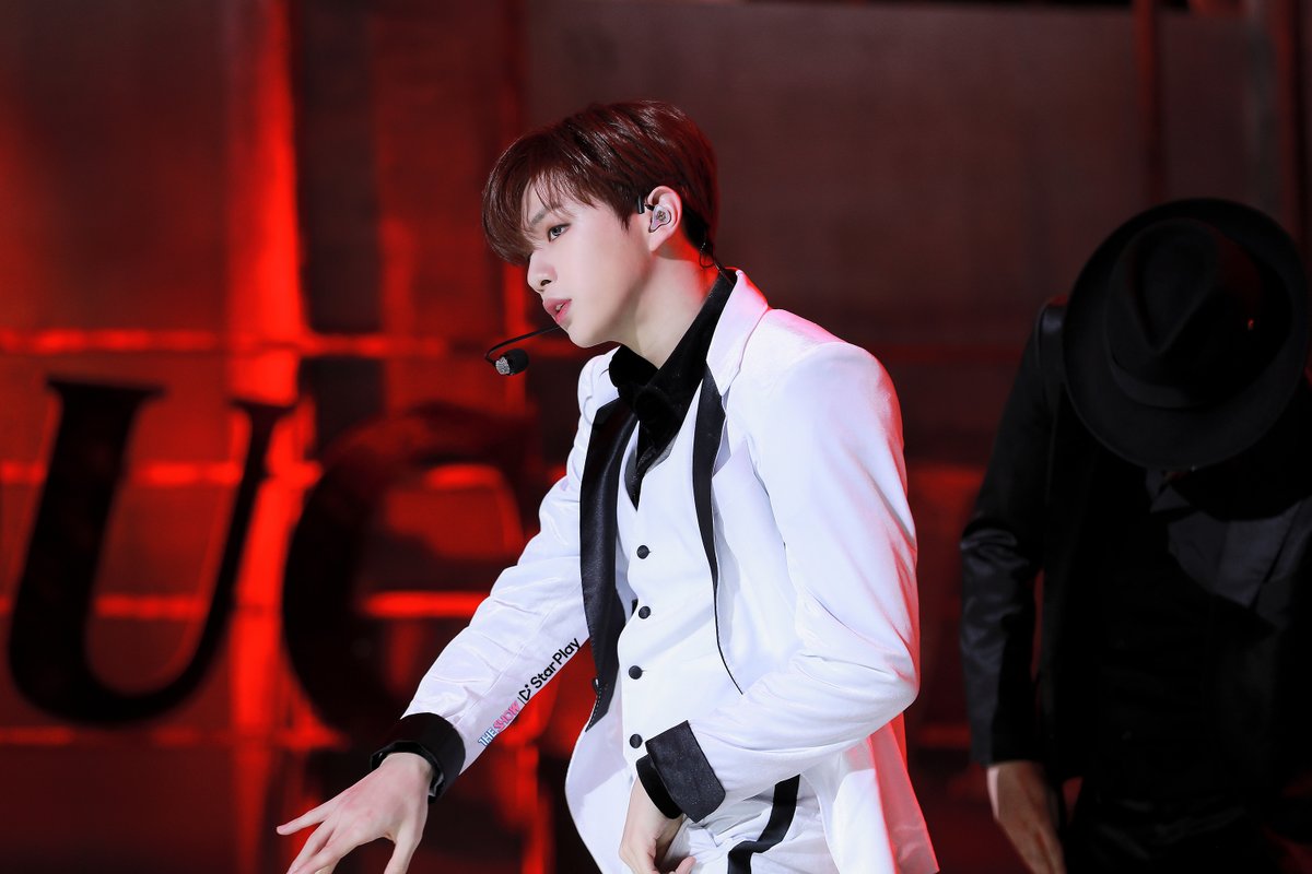 mystarplay's tweet photo. #다니티 여러분 광대가 에베레스트보다 더 높은거 알아요~!~! 방금 밖에 보니까 #DANITY 분들 광대만 보이던데요ㅋㅋㅋ😆 #강다니엘 너무 너무 좋아서 그런거 다 알아요~~❤️

@danielk_konnect #다니엘 #KangDaniel #daniel_k #스타플레이 #더쇼 #SBSMTV #THESHOW #starplay #gleammedia https://t.co/qNU8xrSAAG