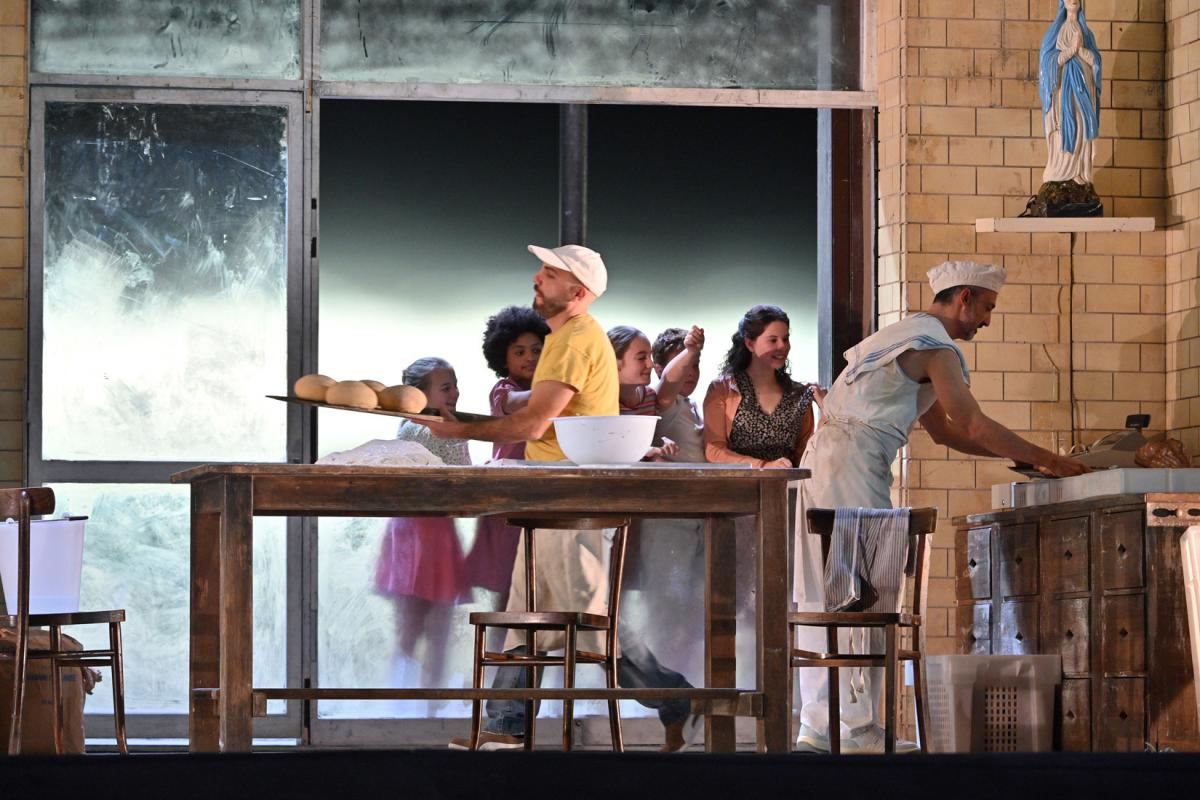 castafioreNUVOL's tweet photo. .@tcolomert valora molt positivament #Cavalleria i #Paglacci al @Liceu_cat
amb doble cast i gran interpretació de Roberto Alagna

https://t.co/PIenph9eoe

@ainavegarofes @BCNClasica https://t.co/dd5YEZSJnR