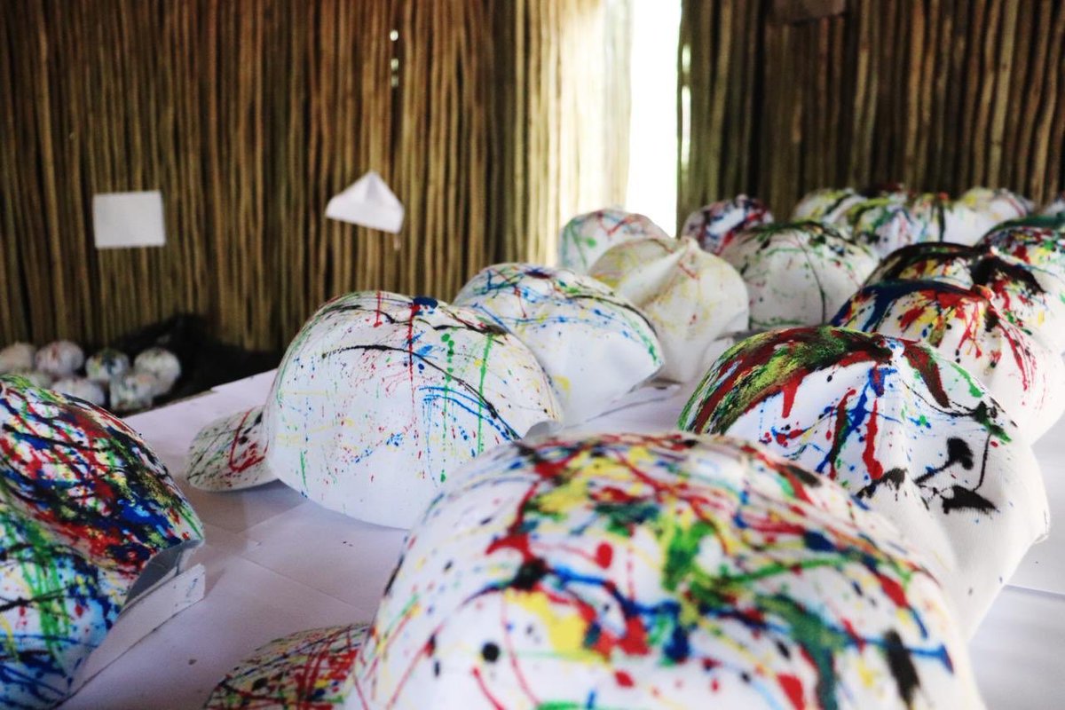 CampSizanani's tweet image. Splatter Paint at Arts and Crafts was yet another emotional journey but with the help of our team and dedicated social workers on site everything ran smoothly.