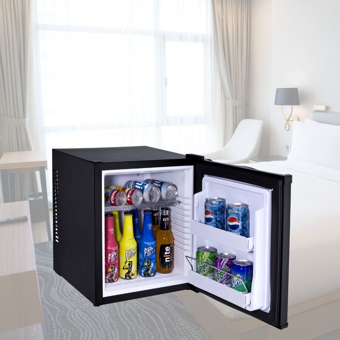SuministroHotel's tweet photo. Minibar, el complemento ideal para equipar las habitaciones de su hotel🏨 

#minibar #hotel #hoteles #suministros https://t.co/Ex6J9hP7EF