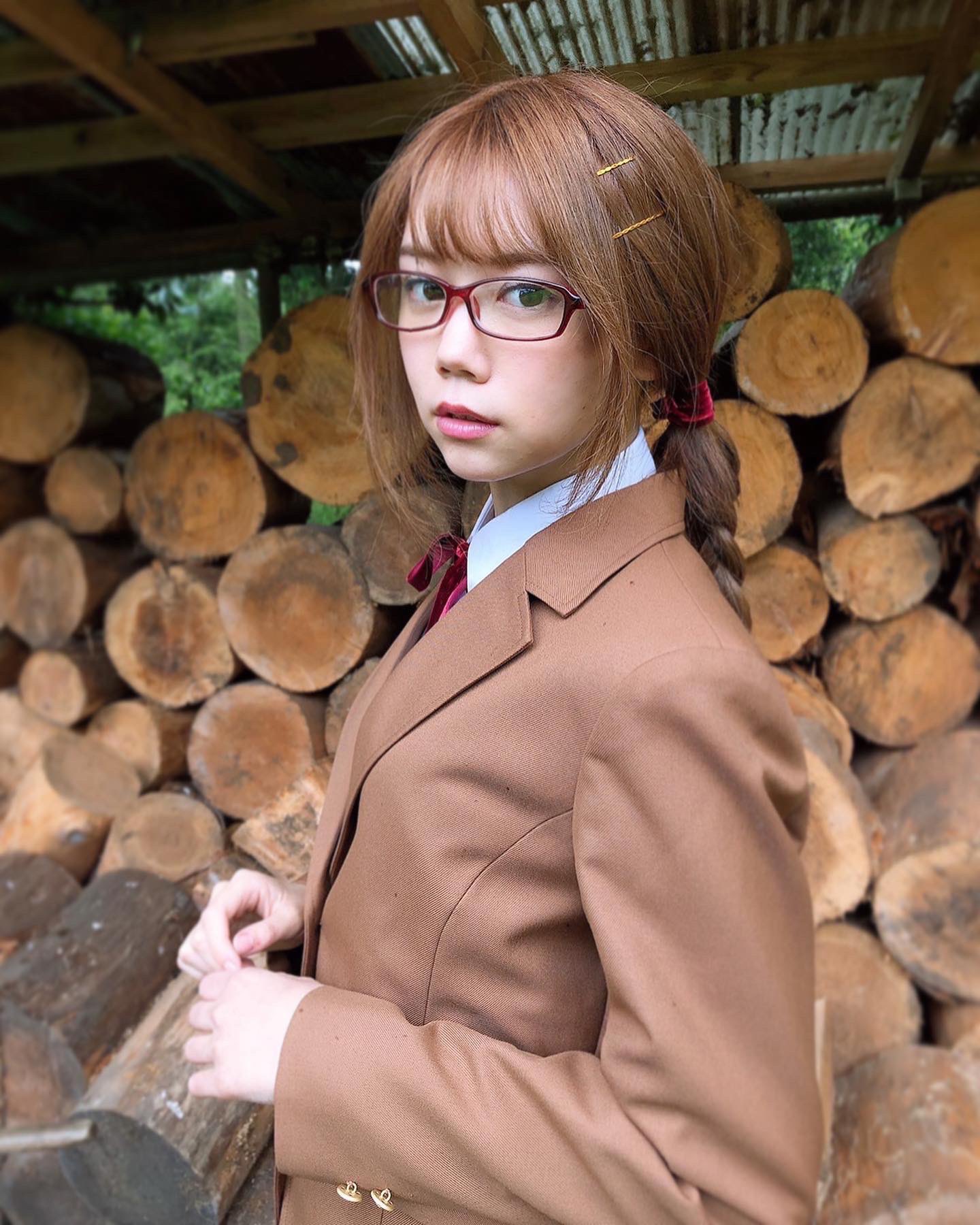 千田麻実 成瀬千歳役で出演させて頂きました 巨蟲列島 オフィシャル予告pvです 実際に再現された巨大ジガバチの造形の完成度の高さがとにかく凄いんです 撮影は森の中を全力で走ったり大戦闘したり 千田麻実 成瀬千歳役で出演させて頂きました 巨蟲列島 オフィシャル予告pvです 実際に再現された巨大ジガバチの造形の完成度の高さがとにかく凄いんです 撮影は森の中を全力で走ったり大戦闘したり