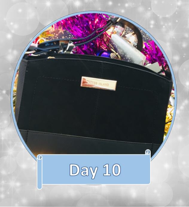 _KingsWalkGlos's tweet photo. Day 10: Win this black #RiverIsland handbag with shoulder strap from @riverisland #Gloucester. 

Like our post, follow this page and tag three friends to enter before 9am on 16th Dec. #KingsWalkAdvent #giftsforher #fashionaddict https://t.co/gV3kKrJaKa