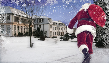 BridgeRch's tweet image. The countdown to Christmas continues with the second of our Christmas weeks kicking off today. The mulled wine is ready (we know it's early but it's Christmas!), the tree is looking sparkly and beautiful and we have the Christmas tunes on #excited #ChristmasinDawlish