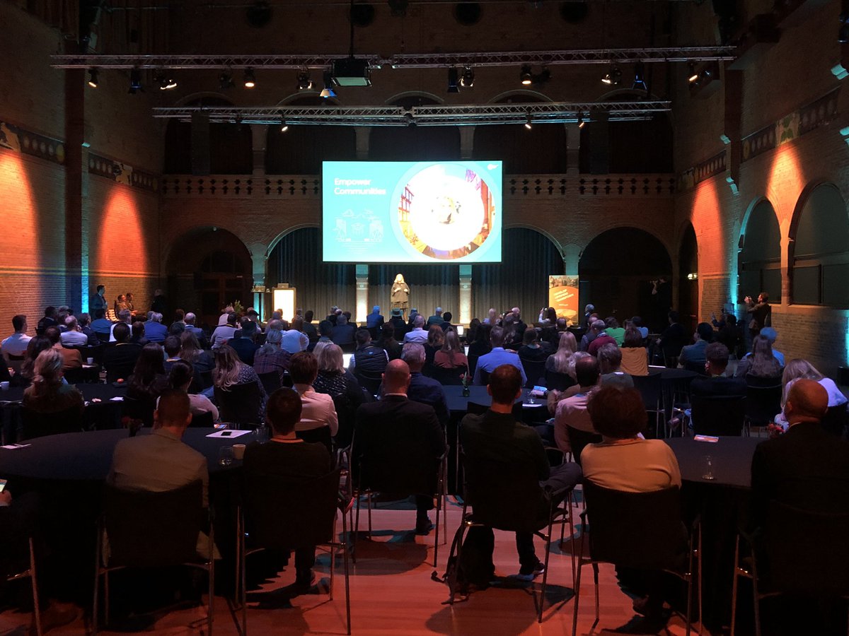 NilsFKoop's tweet photo. The amazing @selizmahon on stage at the keynote of #DOTorg19 Amsterdam with the inspiring organisation @UnseenUK, who are working tirelessly to combat modern slavery https://t.co/Pqx0baZkiW