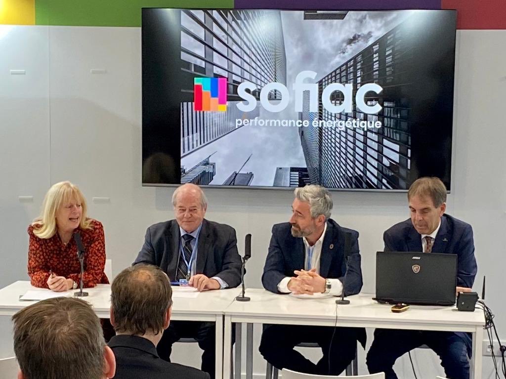 JulienLampron's tweet photo. Présentation aujourd’hui du partenariat entre @TransitionTEQ @Econoler1 et @Fondaction pour la mise en place de la SOFIAC une initiative structurante en efficacité énergétique en présence du ministre @CharetteB . #COP25 #tempsd’agir https://t.co/5qgDdZCH2r