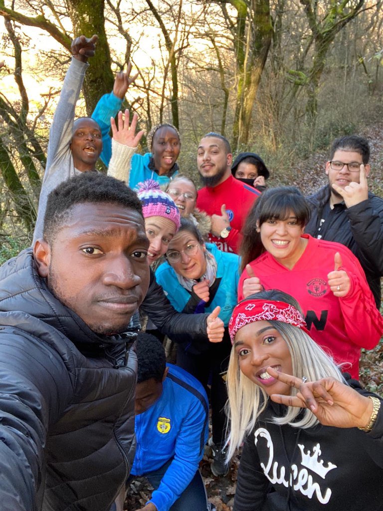 Sarah Soilihi - Terres d’emploi AKTO -Compte PRO (@soilihi_akto) on Twitter photo Heureuse de vous présenter notre nouvelle promotion de Grenoble Terre d’emploi 👊✊
Avec votre Parrain <a href="/sonnyanderson10/">Sonny Anderson</a> nous sommes fiers de vous !! 💪
#insertionpro #alternance
@Opcalia <a href="/ffpconseil/">FFP Conseil</a> @Fafih_OPCA
<a href="/HinnekintYves/">Yves Hinnekint</a> <a href="/VGraulet/">Vincent Graulet</a> <a href="/maachi_morad/">Morad Maachi</a> @pole_emploi Heureuse de vous présenter notre nouvelle promotion de Grenoble Terre d’emploi 👊✊
Avec votre Parrain <a href="/sonnyanderson10/">Sonny Anderson</a> nous sommes fiers de vous !! 💪
#insertionpro #alternance
@Opcalia <a href="/ffpconseil/">FFP Conseil</a> @Fafih_OPCA
<a href="/HinnekintYves/">Yves Hinnekint</a> <a href="/VGraulet/">Vincent Graulet</a> <a href="/maachi_morad/">Morad Maachi</a> @pole_emploi