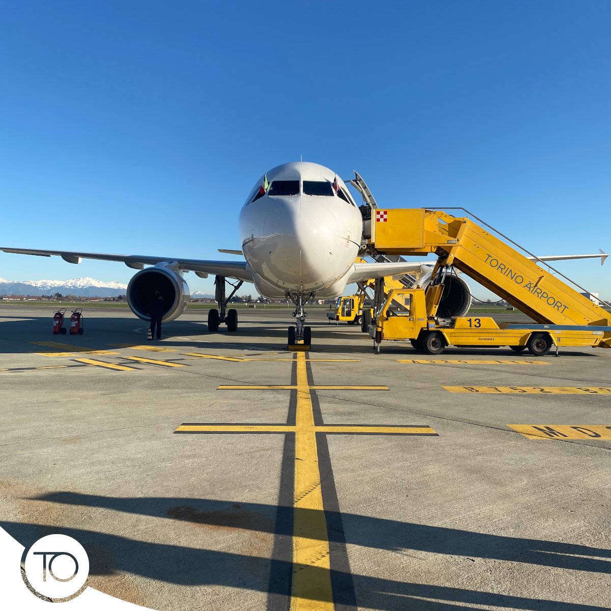 torinoairport's tweet photo. #TorinoAirport dà il benvenuto al Presidente della Repubblica Italiana Sergio Mattarella, in visita al @SermigTorino per festeggiare i 55 anni dell'Arsenale della pace. #ToCelebrate https://t.co/Pl1n8T8qtJ