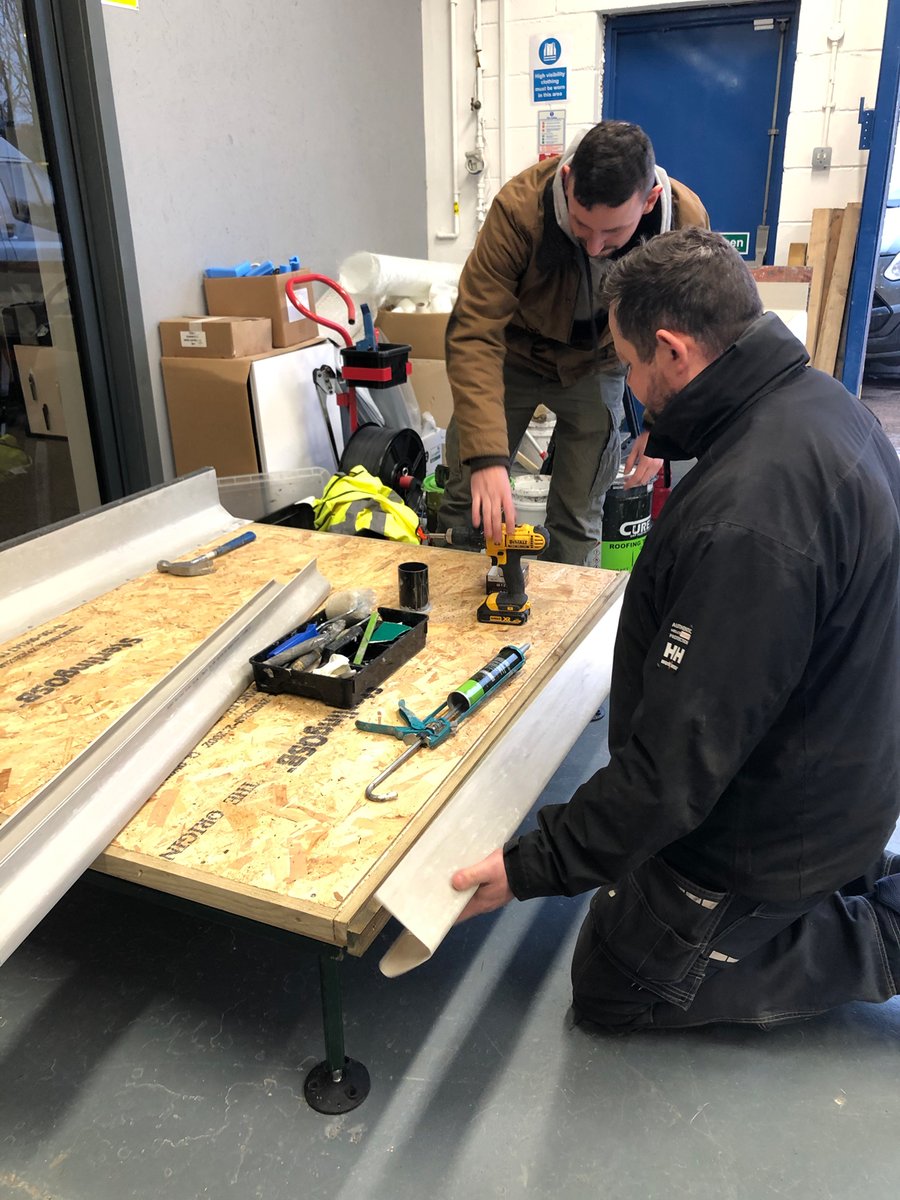 SupaLiteStore's tweet photo. Big thank you to @CureItGRP for bringing over equipment for a training session👍🏠

Thanks for setting up a brilliant training space for our customers ! 🔨
Ask us about training days!

🕠 - Open until 5pm - 🕠
#TrainingDays #Roofing #Install #Tuesday #Supalite #Supastore #Preston https://t.co/AQdUvkQ5JA