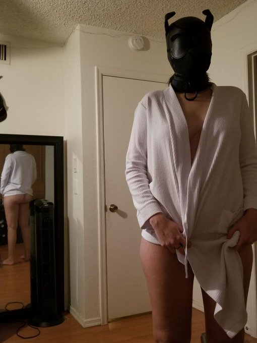 Join me?  #NSFW #PuppyPlay https://t.co/ipylGzltGo<a href="/tag/nsfw"class="tags">#NSFW</a><a href="/tag/puppyplay"class="tags">#PuppyPlay</a>