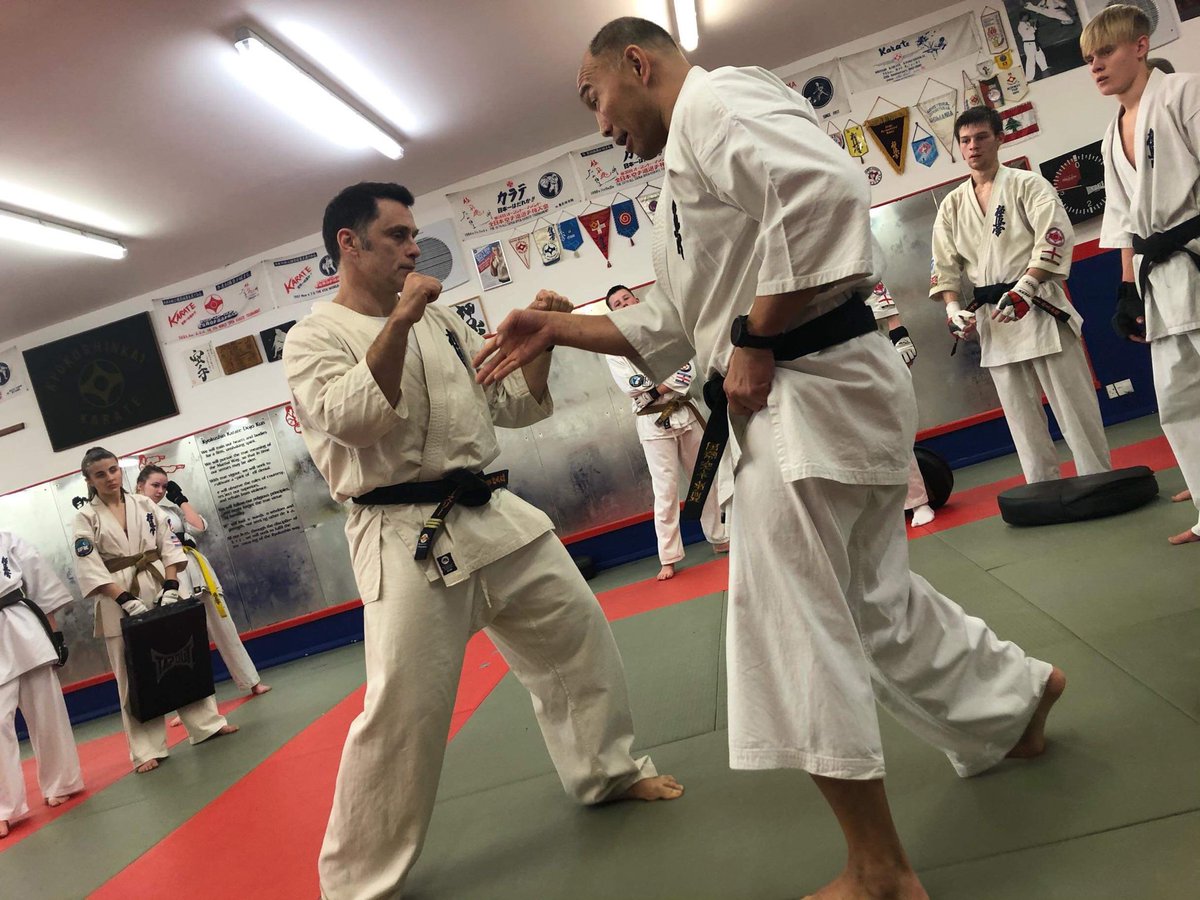 shiftgpt's tweet image. Drilling lateral movement drills to open up the centre line for attack... The final GBR squad session of 2019. #kyokushin #ifkkyokushin #bkkkyokushinkai