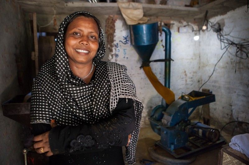 On #HumanRightsDay, read about the potential for distributed #RenewableEnergy to alter the gender balance in India, a country where sexual discrimination and assault are still far too prevalent buff.ly/2QKS3i2 #SDG7 #SDG5 #HumanRightsDay2019 #WomenRights #PoweringJobs