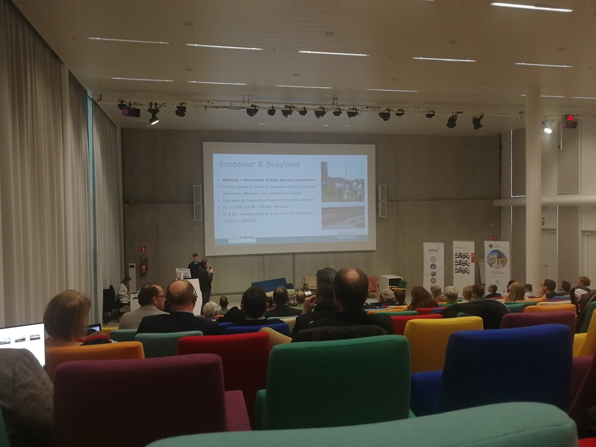 soflett's tweet photo. Finally some frank words from #heatnetwork cooperatives in Oostende's #Beauvent & Eeklo's #Ecopower:
🇧🇪 Belg. Govt don't work on low-carbon heat:
▶️ Vision might be there, but their actions are not matching
▶️ More ambition 💚 & clear policy signals needed 💪
#heatinthecity https://t.co/sUOl6Dbb5a