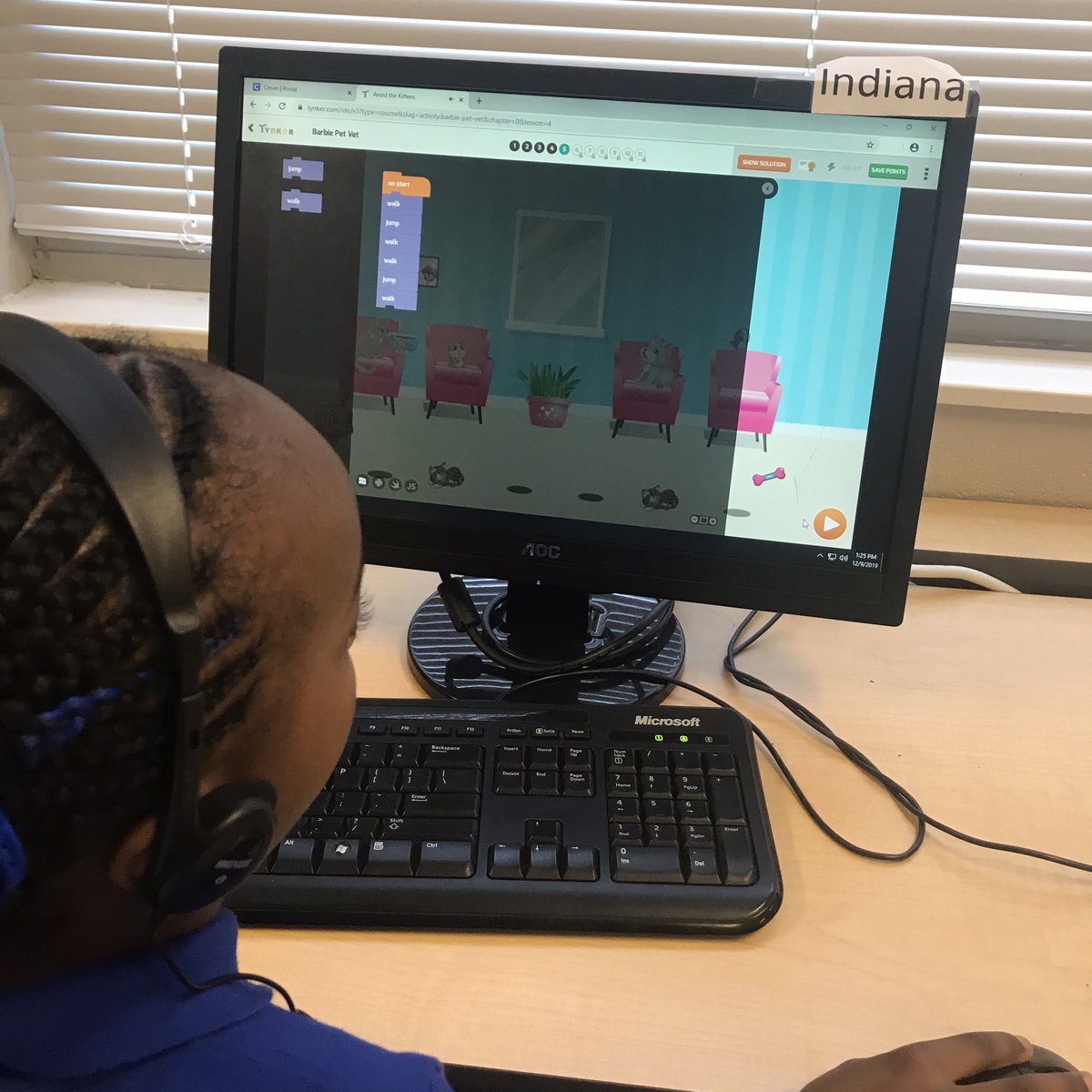 CF_Rincon's tweet image. More CODE fun today!!! #weekofcode @LIVEOAKELEM