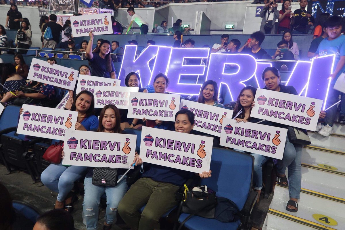 KierViOfficial's tweet photo. Thank you so much KierVi Team Live!!! Ginalingan nyo din. Ingat kayo pag uwi.
@KVTeamLiveOFC

#ABSCBNxKierViXmasSpecial https://t.co/JcJ7TwIsy8