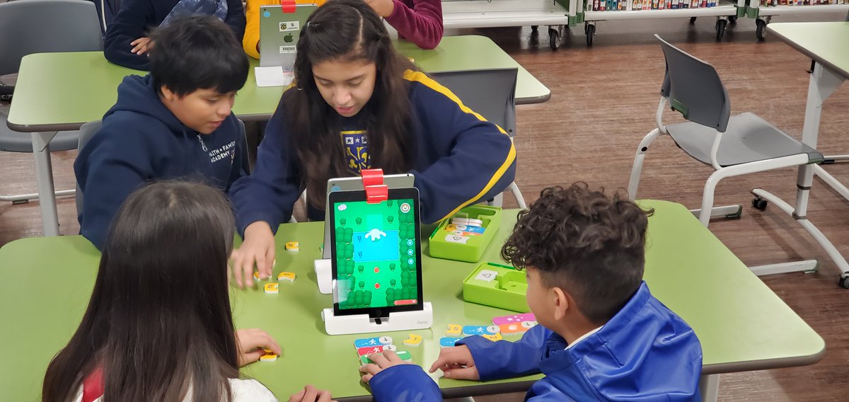 ALopezEDU's tweet photo. The Makerspace program is back! After the break and the book fair, our students are coding with Awbie from @PlayOsmo #FFAmakerspace #STEM #Coding #EveryoneCanCode https://t.co/SaKDzjgBDD