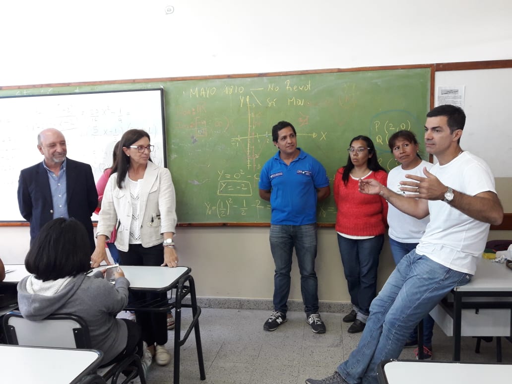 patriciapinasco's tweet photo. Gracias @UrtubeyJM por permitir la sonrisa a cada niño de nuestra amada Salta a través de las escuelas abiertas.  Exitos en su nueva etapa 💙💙 https://t.co/sCQQRLXXXP