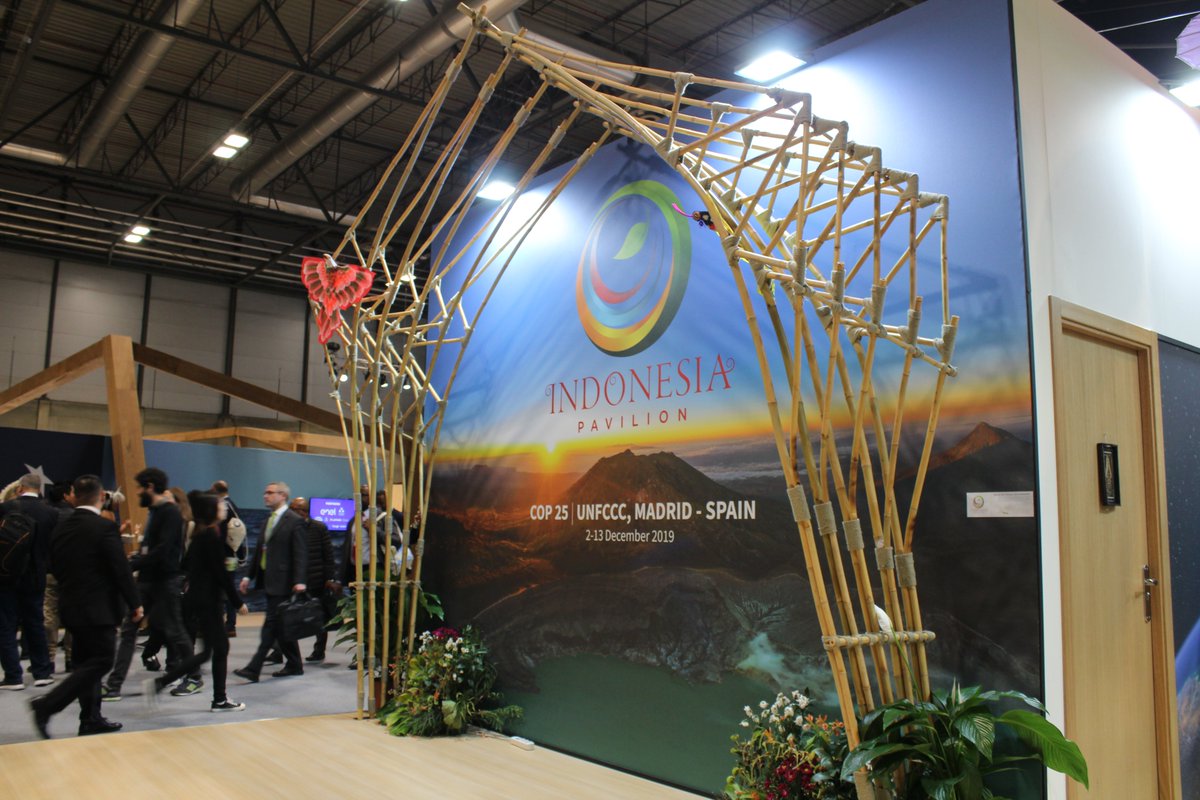 INBARofficial's tweet photo. Throughout the week at #COP25, INBAR will be hosting #bamboowatch: looking out for all products made from bamboo (or which *should* be made from bamboo!). First up - the Indonesia Pavilion's beautiful bamboo structures. All Pavilions here could be made from sustainable biomass... https://t.co/PwVdJ3SXqS