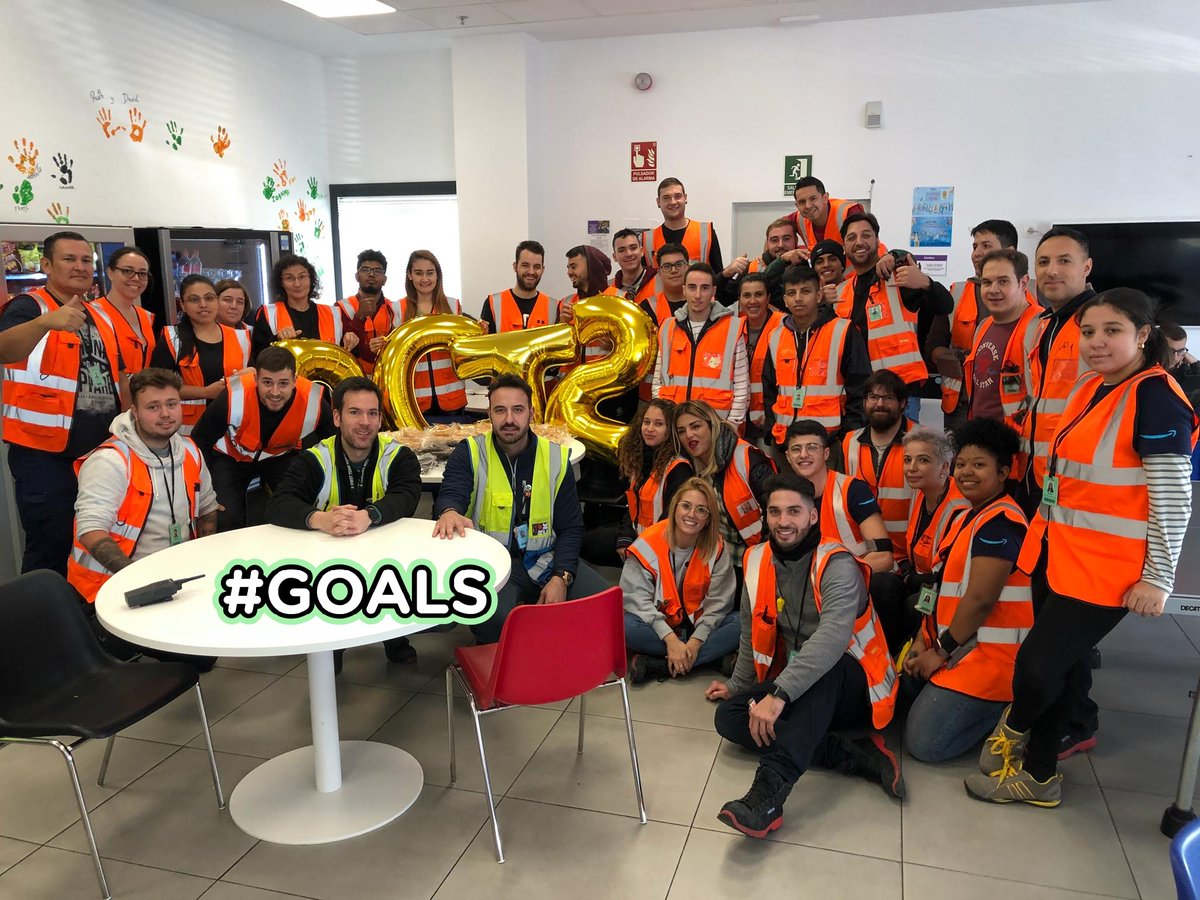 Josevfs's tweet photo. #Peak 2019 ongoing in #Amazon DCT2. Working hard we have seen #quality improvements from our new #team members. Ready to keep best service for our customers... #Christmas time next #challenge. https://t.co/UR5z0JMaIB