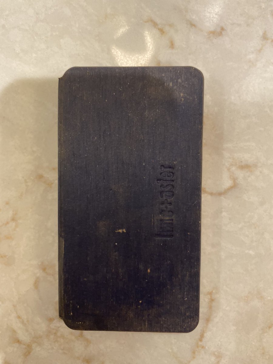 My husband just got so excited to tell me that my eyeshadow pallet “looks like the money in The Mandalorian!!!” 

... like/comment to let him know he’s a 7y/o (<a href="/thisJK/">Johnny Kelley</a>)