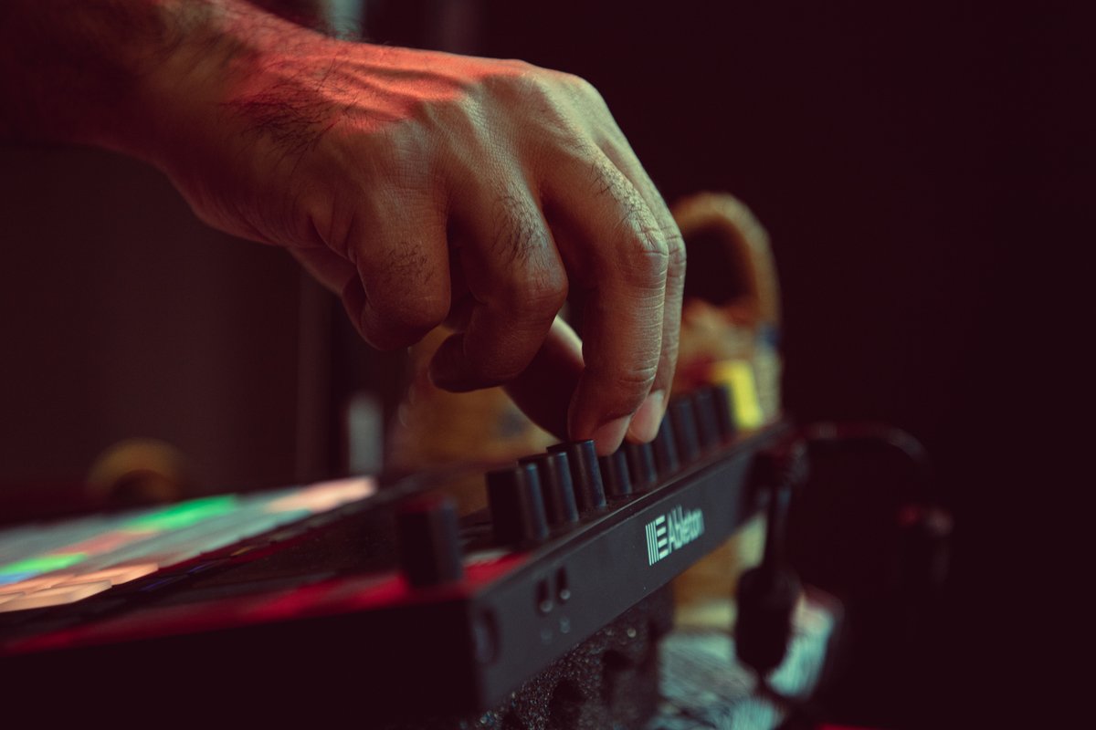 Streetlights tweet media