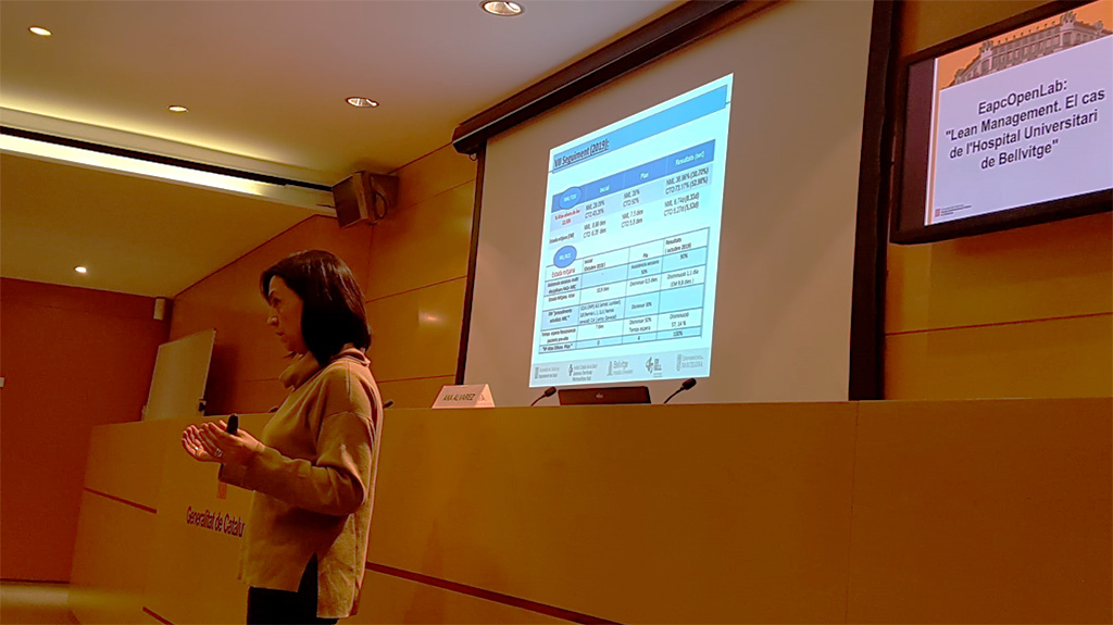 hbellvitge's tweet photo. La Dra. Ana Álvarez a l'#eapcOpenLab explicant la metodologia Lean Management implantada a l#hbellvitge per millorar-ne l'eficiència. https://t.co/79qjOss1js