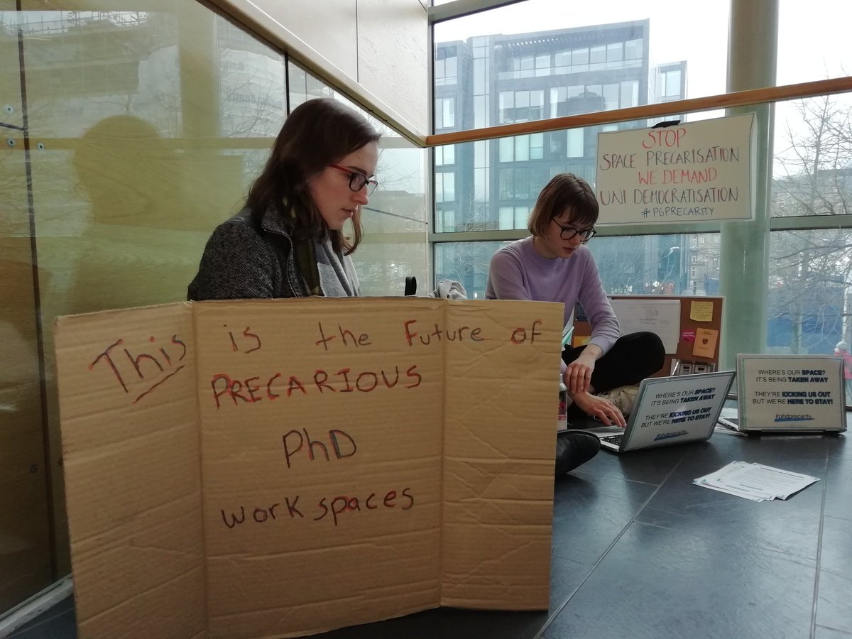 clara_mascaro's tweet photo. A Desk of One's Own #phdprecarity @uoessps https://t.co/XUOofwUokt
