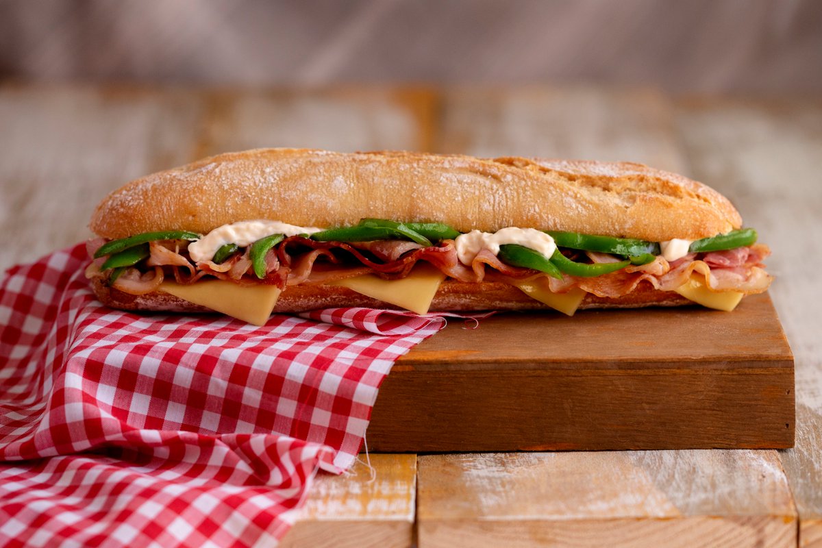 Nunca te quedes con hambre🤩
.
.

#DonG #DondeseJuntaelHambreconlasGanasdeComer