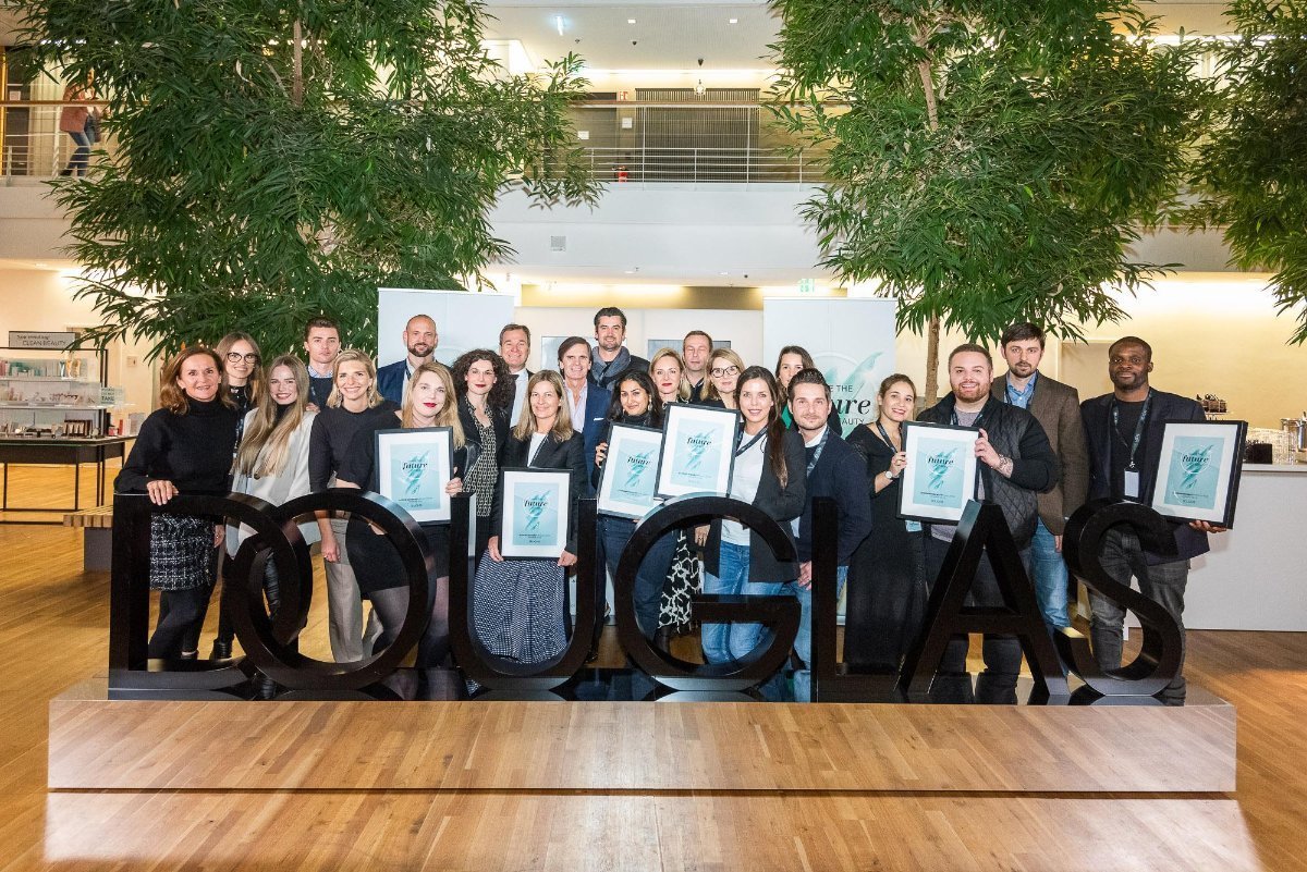 VeblenLuxury's tweet image. &quot;The #FORWARDBEAUTYChallenge honours highly innovative cosmetic brands &amp;amp; technologies furthering the future of the #beauty market &amp;amp; gives #startups in the #cosmetics &amp;amp; #technology sectors the opportunity to work with #Douglas.&quot; @beautyself_de @aveandedam bit.ly/2P4X4D5