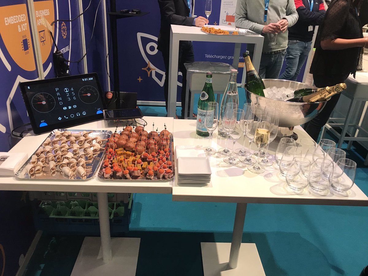 GroupeSmile's tweet photo. Rejoignez toute l’équipe Smile sur le stand C12 🤩Champagne et petits fours au programme 😉
#WelcomeToTheOpenCommunity https://t.co/8Msn3xjKnC