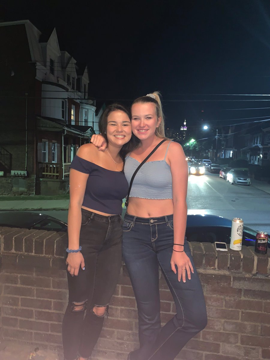 kcarr137's tweet photo. happy birthday to my child, ski instructor, favorite person to call at 530 am, best company on a pointless road trip, and the human form of sunshine 🌞 (yes she’s too cool for instagram &amp; i’ll probably still say “my little” when we’re wearing adult diapers one day) https://t.co/9Il6sfz5ON