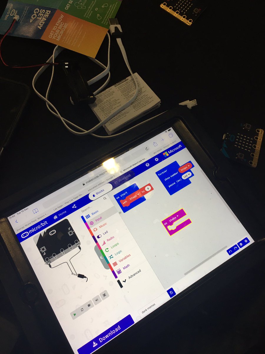 BremoreFrench's tweet photo. Coding micro bits to count steps! #digitalchamps #bbcmicrobit @BremoreEducate #BETSS https://t.co/2iKOIGZx05