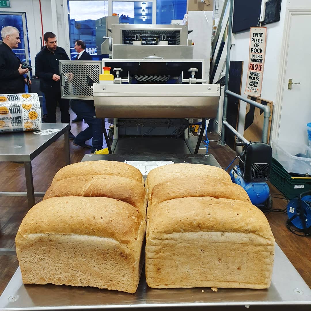 LaxeyFlour's tweet photo. Breaking news! @NoaBakehouse has launched the Island's first 30% sourdough soft sliced loaf wrapped in compostable waxed paper. With sustainability at its heart, their Arran range is made with Laxey Flour &amp; @iomcreamery butter, free of preservatives with low food miles ❤ https://t.co/7l76PwdcZH
